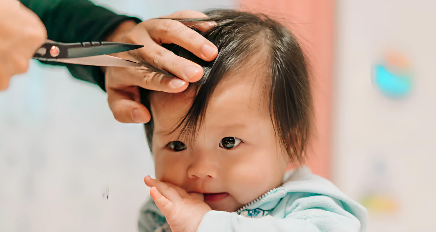 Baby’s First Haircut: A Comprehensive Guide for Parents